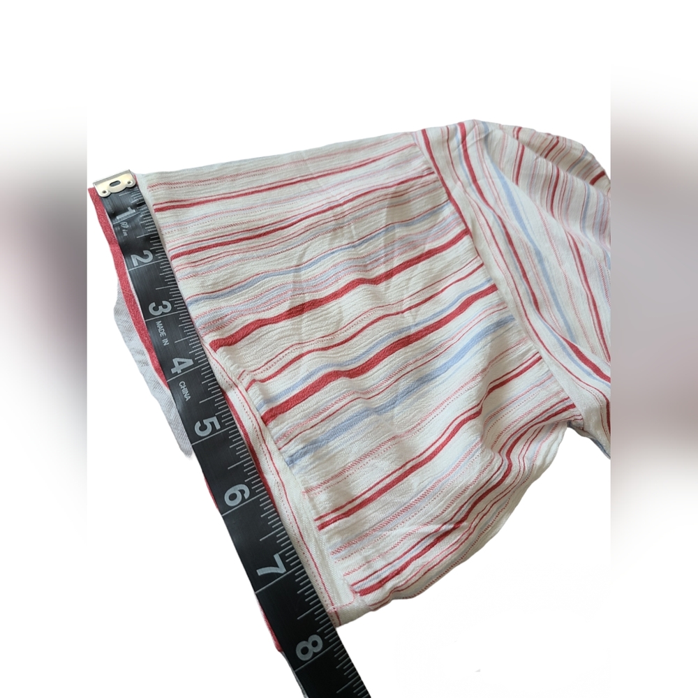 URBAN ROMANTICS | FAUX WRAP BLOUSE | 100% RAYON | SIZE SMALL - Picture 8 of 13